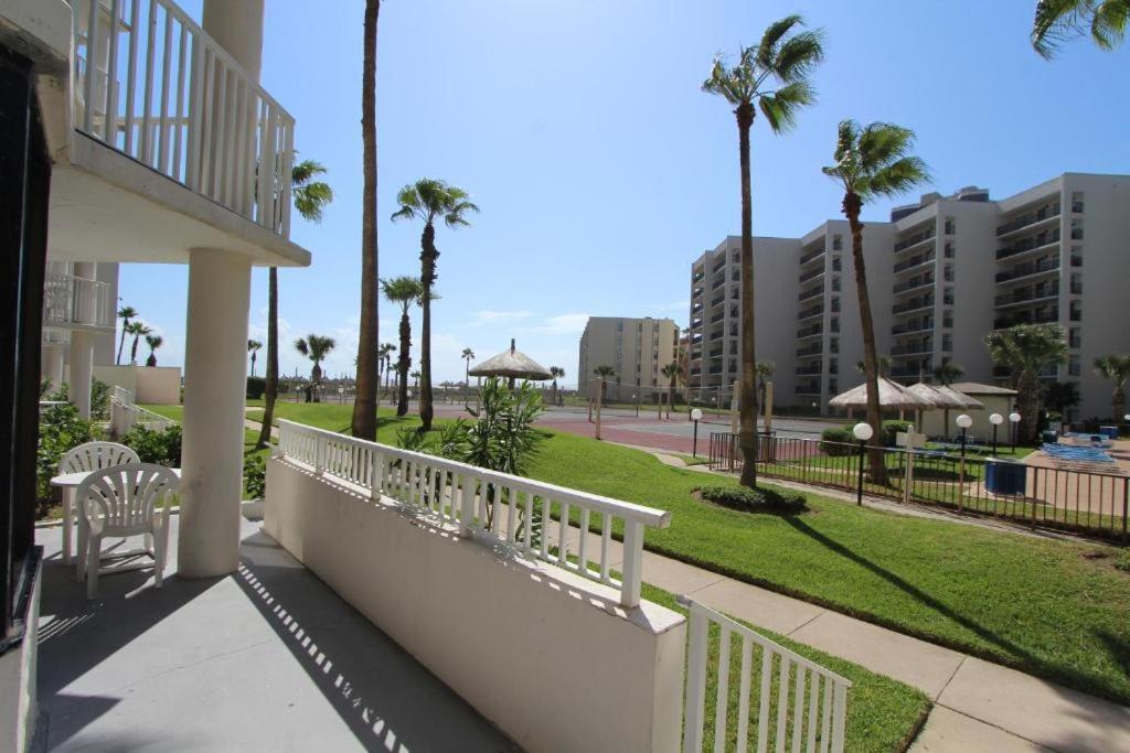 Royale Beach And Tennis Club South Padre Island Eksteriør billede